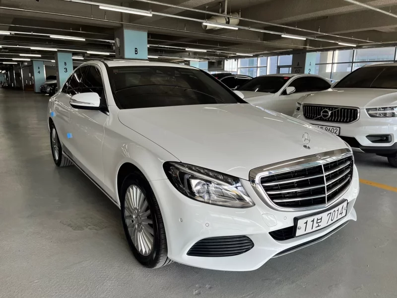 Mercedes-Benz C-Class