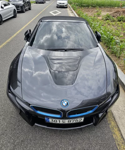 BMW i8